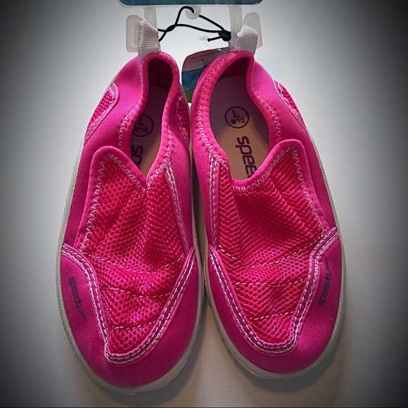 Brand New Water Shoes - Size 9-10 - Picture 1 of 5